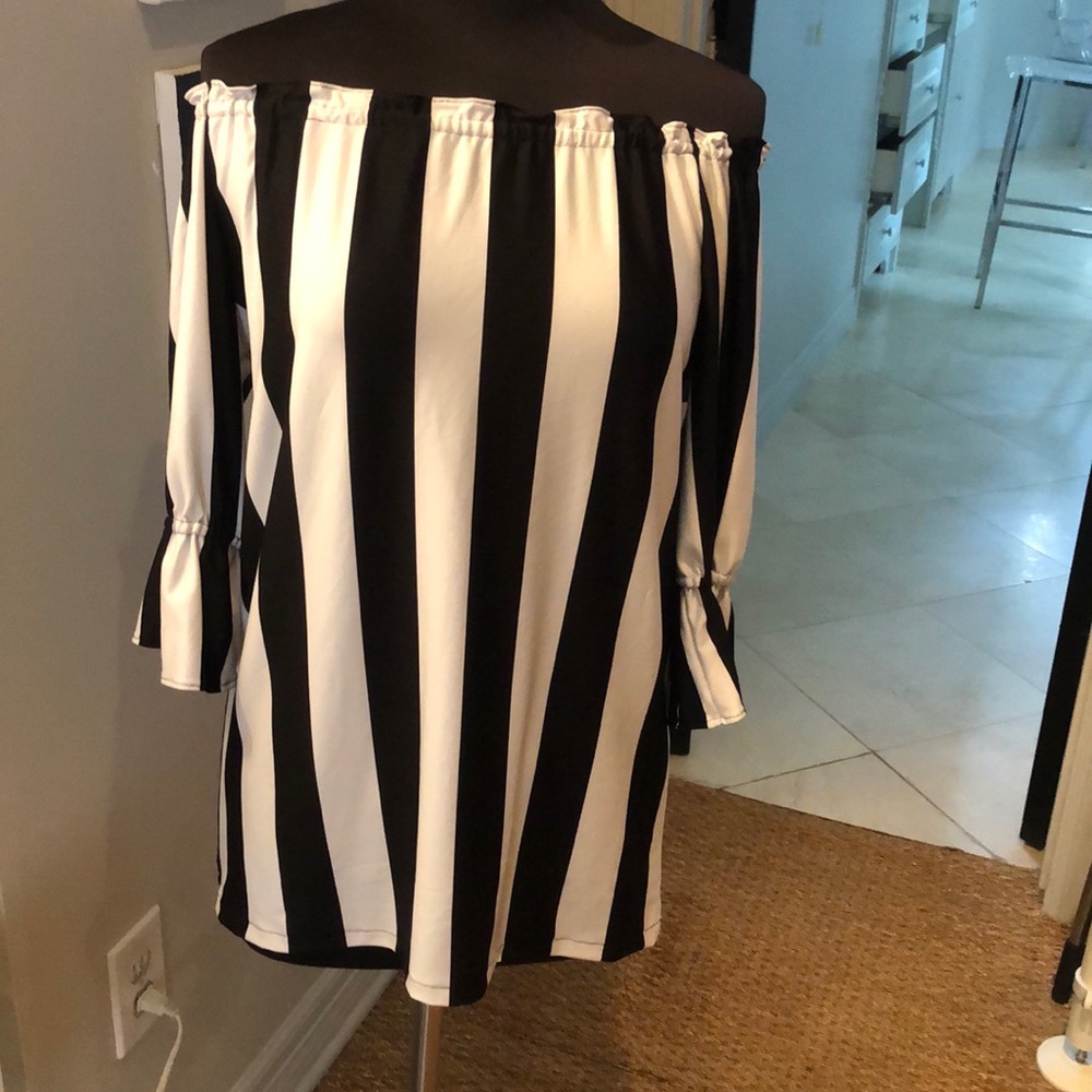 Black and white tunic
